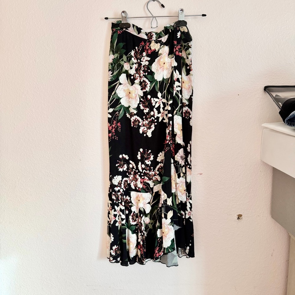 Zara Floral Midi Wrap Skirt